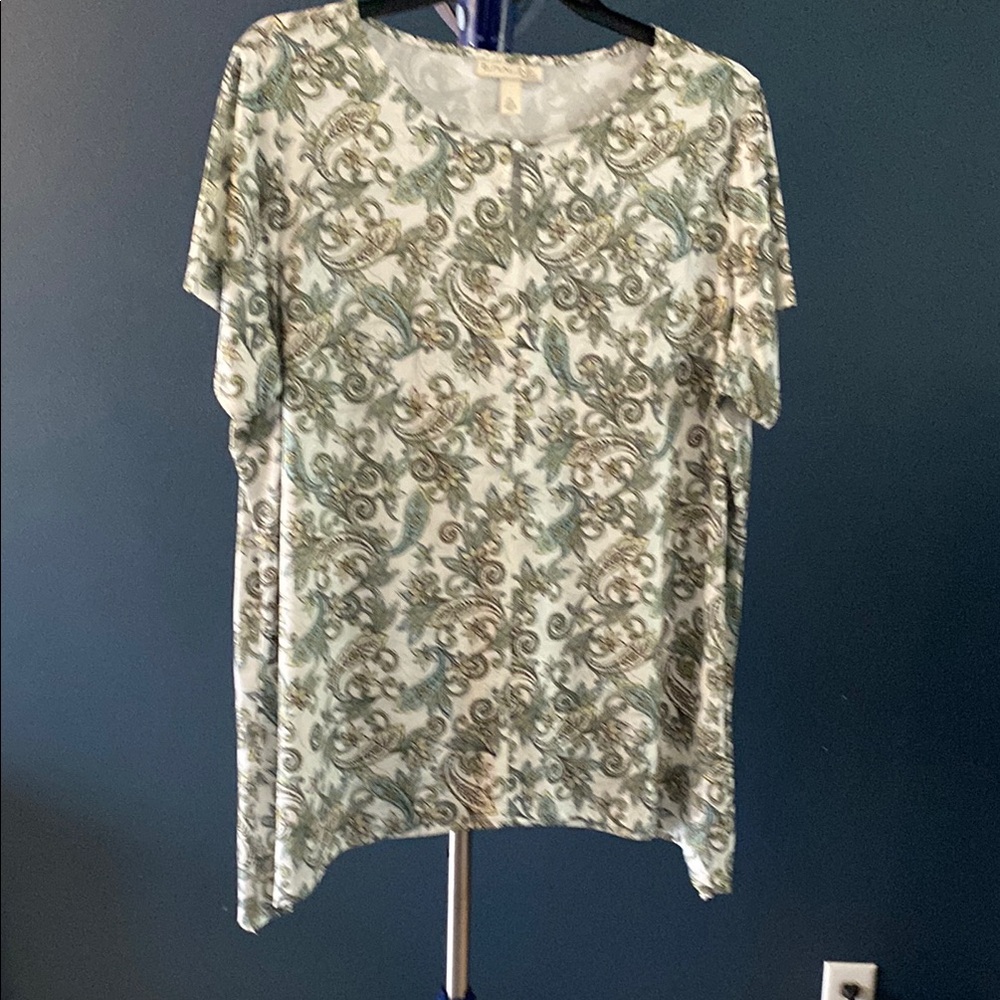 Cream and Green Boxy Short Sleeve Blouse